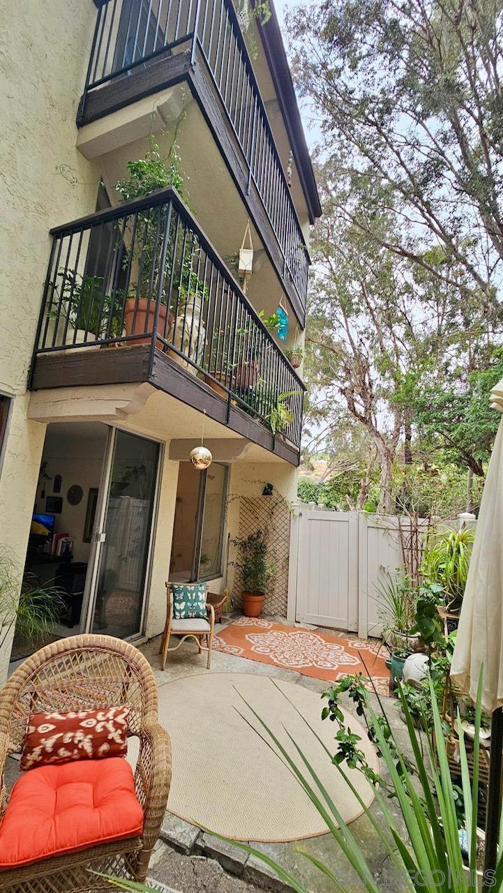 La Costa - Residential