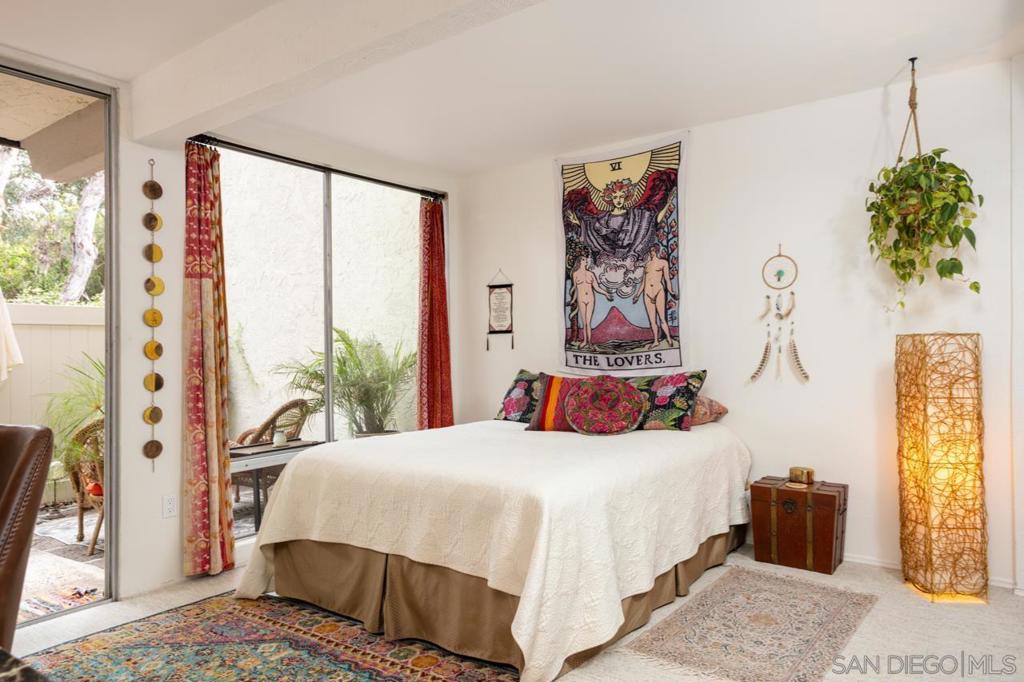 La Costa - Residential