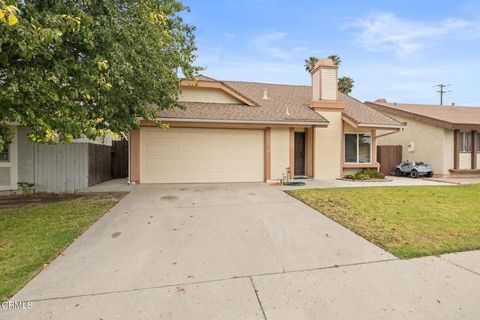 Photo of 135 Surrey Way, Fillmore, CA 93015 (MLS # V1-36349)