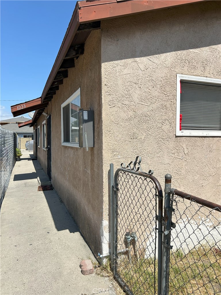 this property is located on a cul de sac. One unit is owner occupied and easy to show. two car garage at the rear of the duplex.