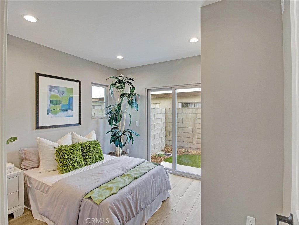 4437 Stewart E