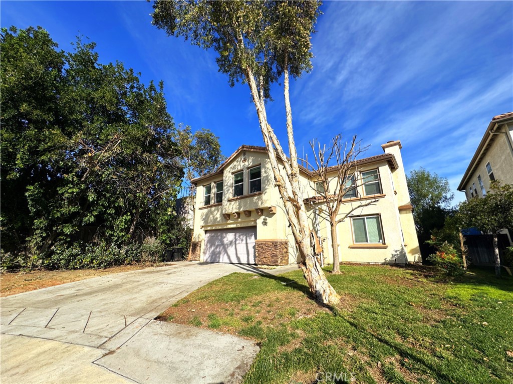 8240 Chamberlain Lane