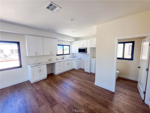 Photo of 661 W.11th St, San Pedro, CA 90731 (MLS # PW26225300)