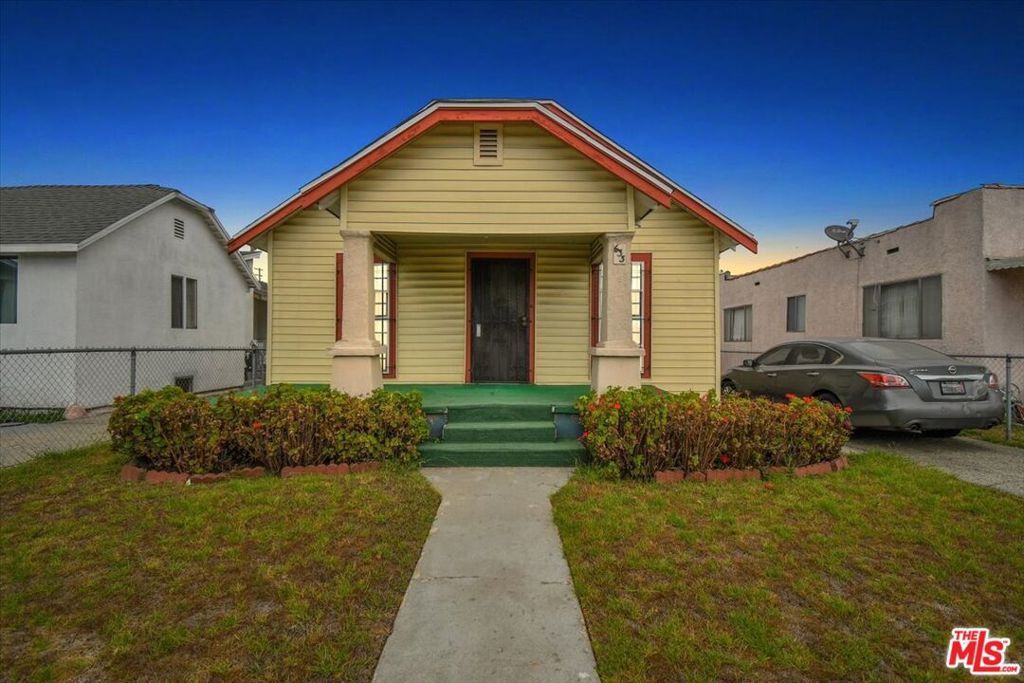 Welcome to 633 E 92nd Street, a charming single-family home located in the heart of Los Angeles. This residence offers a functional layout with 3 bedrooms and 1 bathroom, ideal for first-time buyers, growing families, or investors. The property features a large lot with a gated front yard, a long driveway with ample parking, and a backyard perfect for entertaining, gardening, or potential ADU development (buyer to verify). Conveniently located near schools, parks, shopping, and major freeways, this home provides easy access to all that Los Angeles has to offer. Don't miss the opportunity to make this versatile property your own!