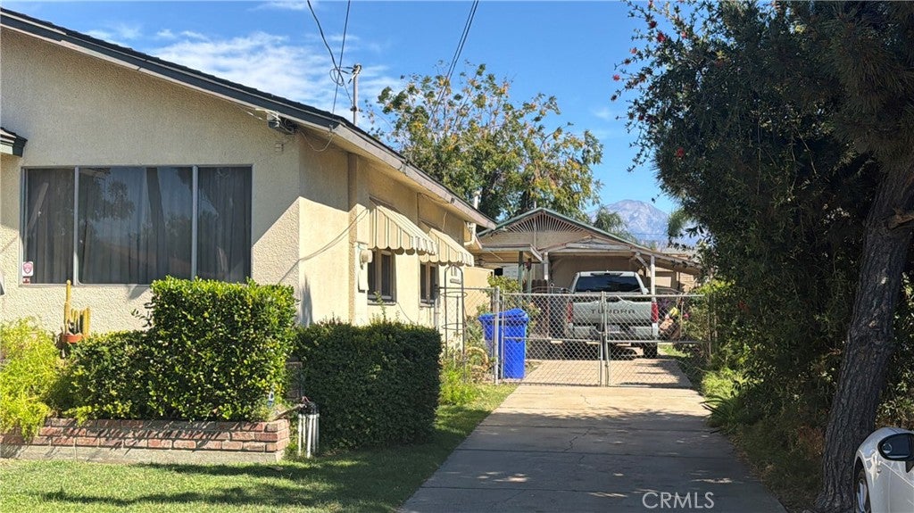 7127 Vine