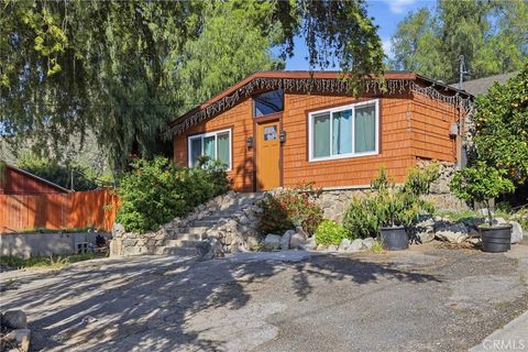 10418 Samoa Avenue Tujunga CA 91042