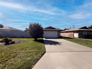 41219 Tava Hemet CA 92544