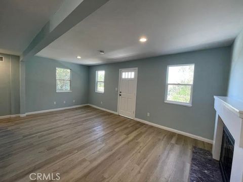 Photo of 6818 Santa Susana Pass Road, Simi Valley, CA 93063 (MLS # IG25264954)