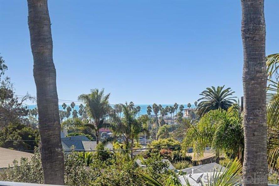 215 N Granados Ave