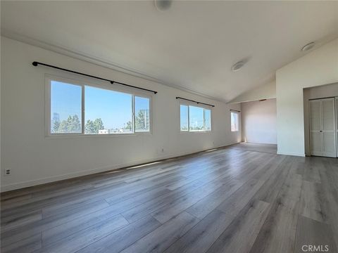 Photo of 911 N Beaudry Avenue #E, Los Angeles, CA 90012 (MLS # AR26050289)
