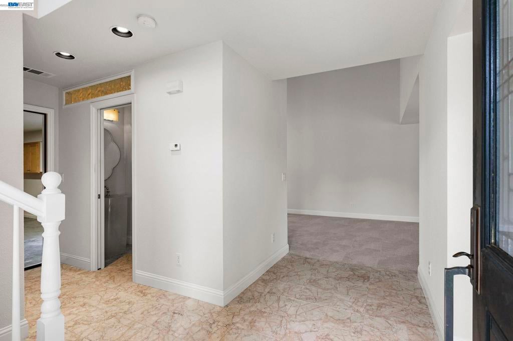 143 Shelterwood Ln