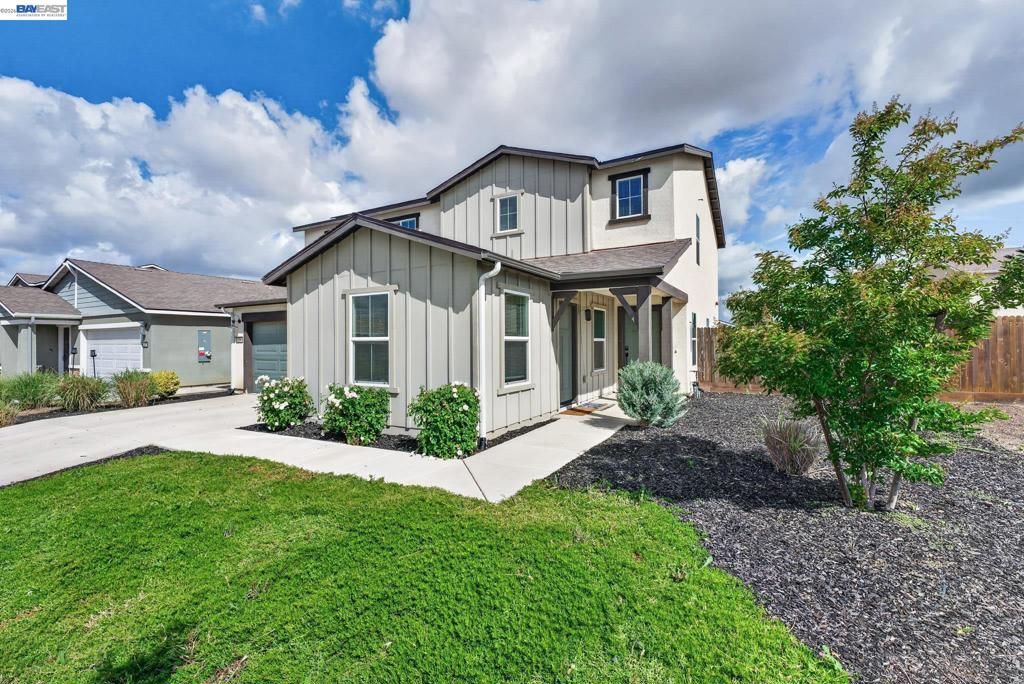 Photo of 2280 craig ct Ct, Los Banos, CA 93635 (MLS # 41131339)