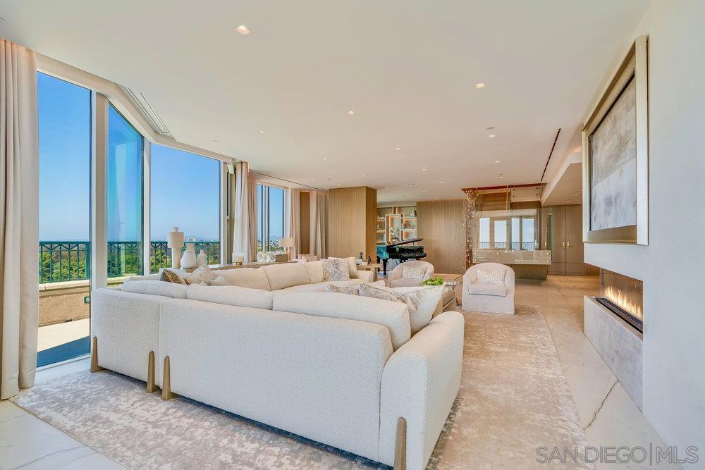 2500 6th Ave Penthouse 4