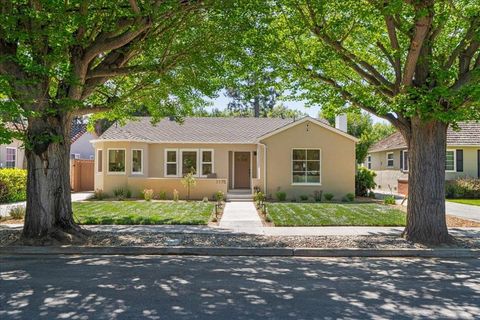 Photo of 1175 Crescent Drive, San Jose, CA 95125 (MLS # ML82042169)
