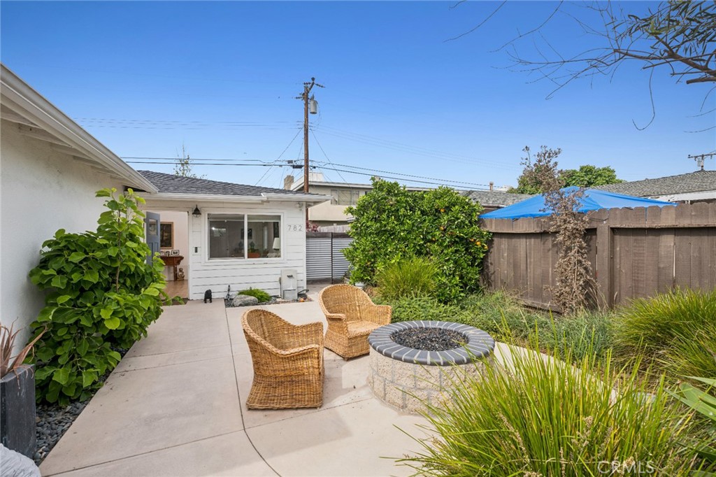782 W 18th Street