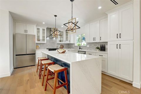 Photo of 6852 Atoll Avenue Ave, North Hollywood, CA 91605 (MLS # SR26047148)