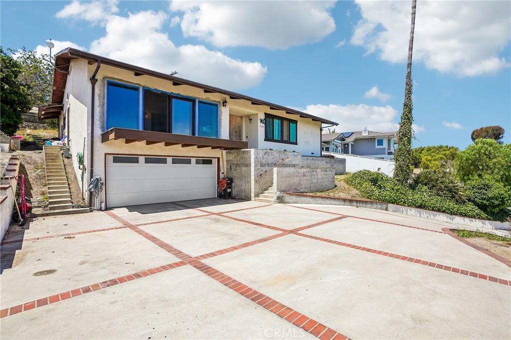 4228 Via Valmonte
