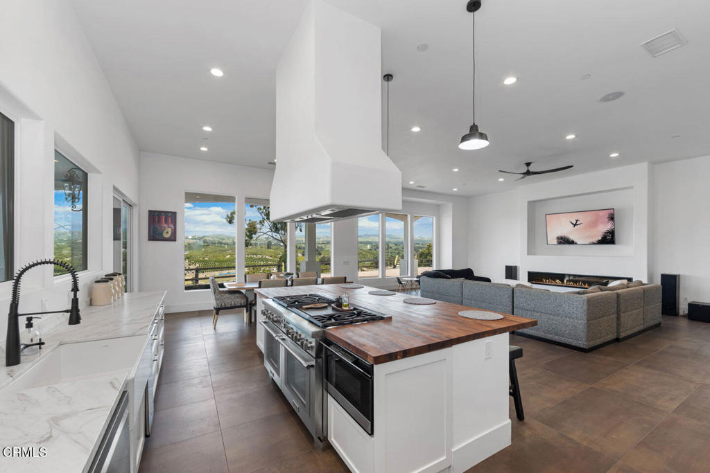 5927 St Maarten Drive