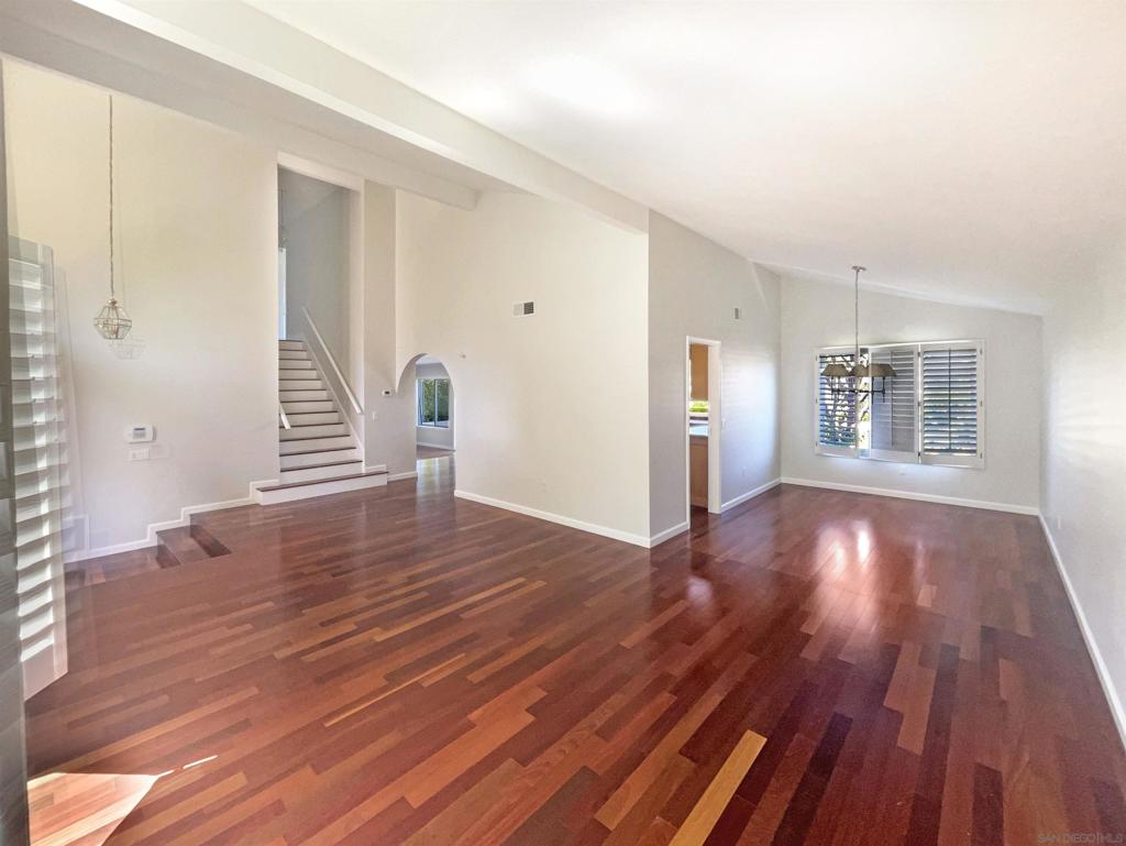 2644 La Costa Ave