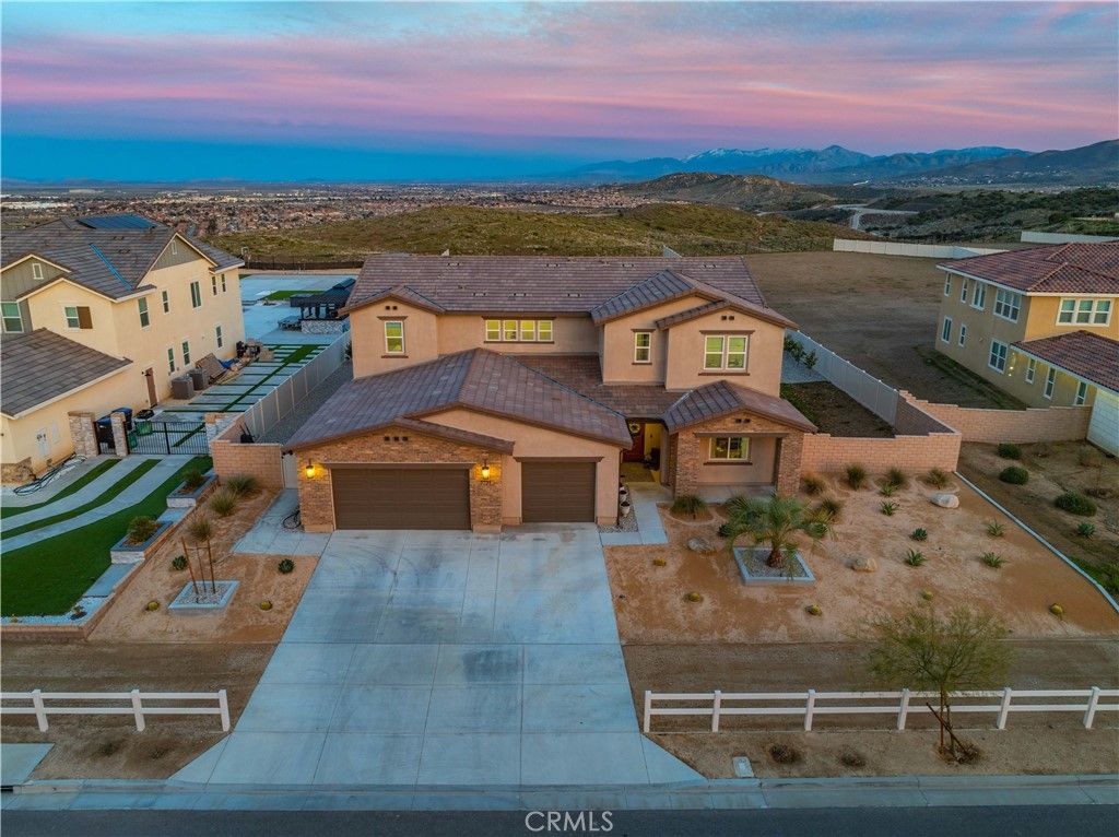 Photo of 3731 Eliopulos Ranch Dr, Palmdale, CA 93551 (MLS # SR26037781)