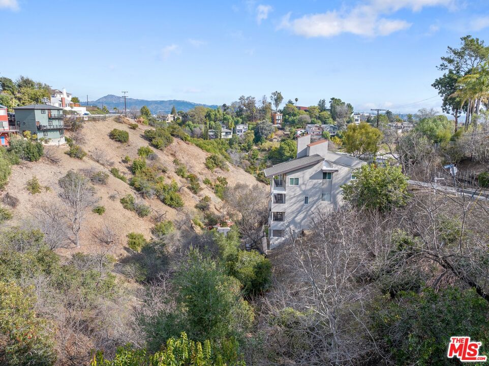 Prime Mount Washington land opportunity - two contiguous lots on Quail Drive. A rare chance to own two contiguous downslope lots in the sought-after Mount Washington neighborhood! Located on picturesque Quail Drive, these combined parcels total 6,551 square feet (3,443 sq. ft. + 3,108 sq. ft.), offering an incredible opportunity for developers or those looking to build a custom hillside retreat. Just steps from Mount Washington Elementary School, this location is perfect for those who value a prime location and a serene, beautiful setting. Some reports are available upon request, helping to streamline your vision for the property. Additionally, a third lot just a few doors down is available see MLS# 25500799 - expand your possibilities even further! Don't miss this unique offering in one of Northeast LA's most coveted communities.
