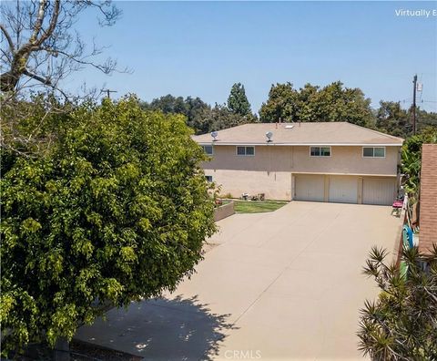 Photo of 1003 W Myrtle Street, Santa Ana, CA 92703 (MLS # PW26125402)