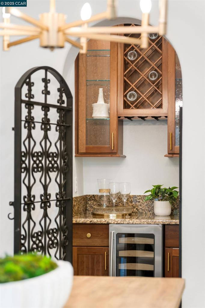 GALE RANCH - Residential