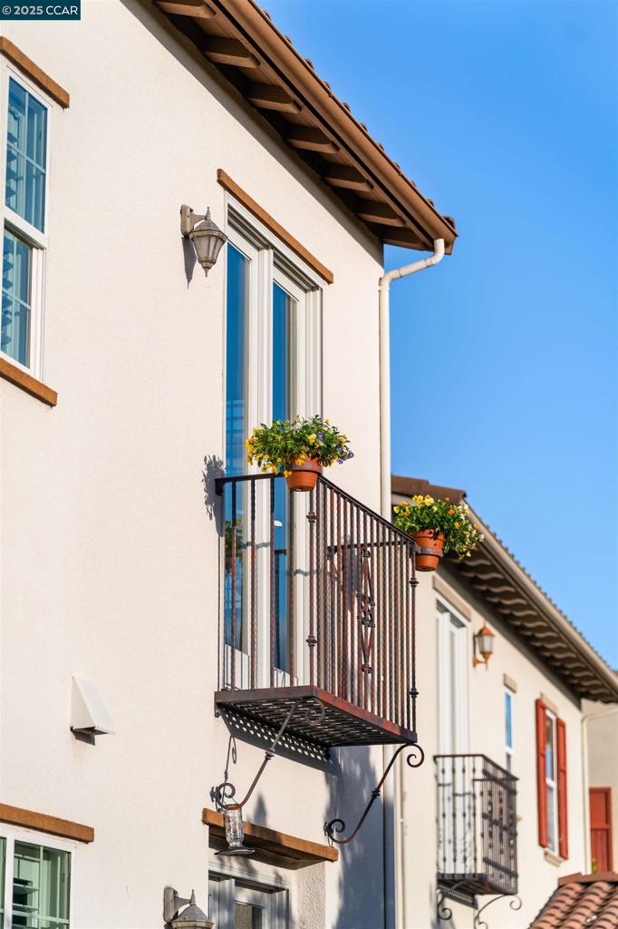 GALE RANCH - Residential