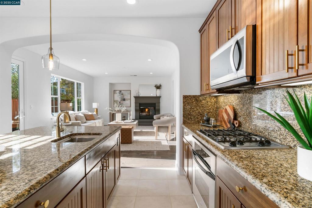 GALE RANCH - Residential