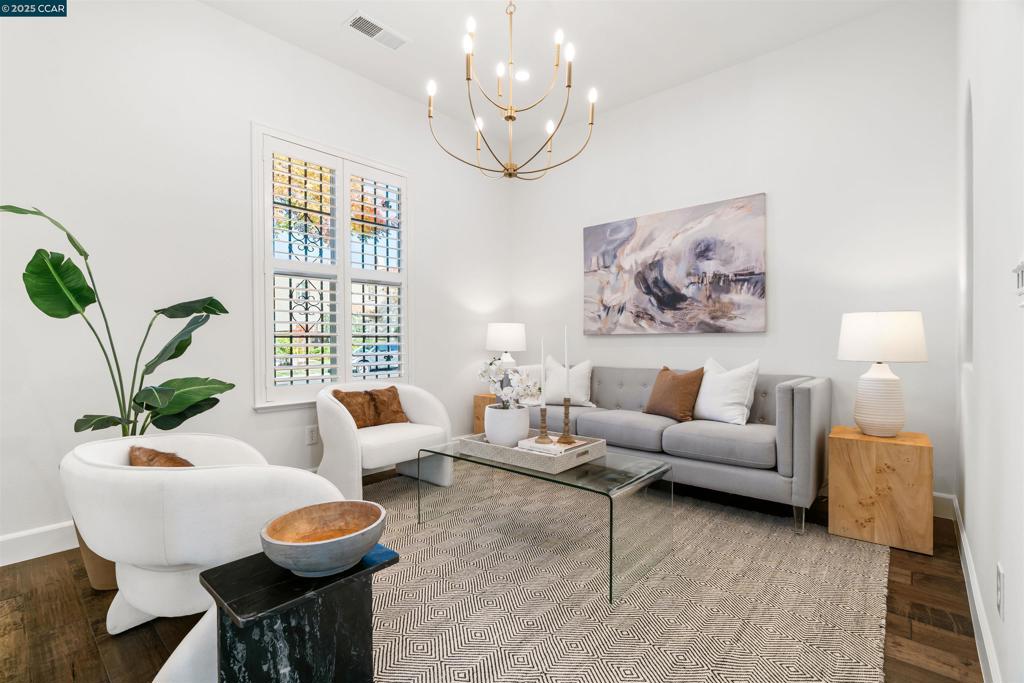 GALE RANCH - Residential