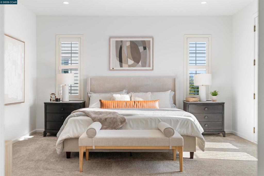 GALE RANCH - Residential