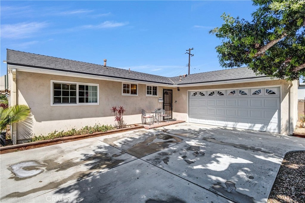 6725 Sequoia