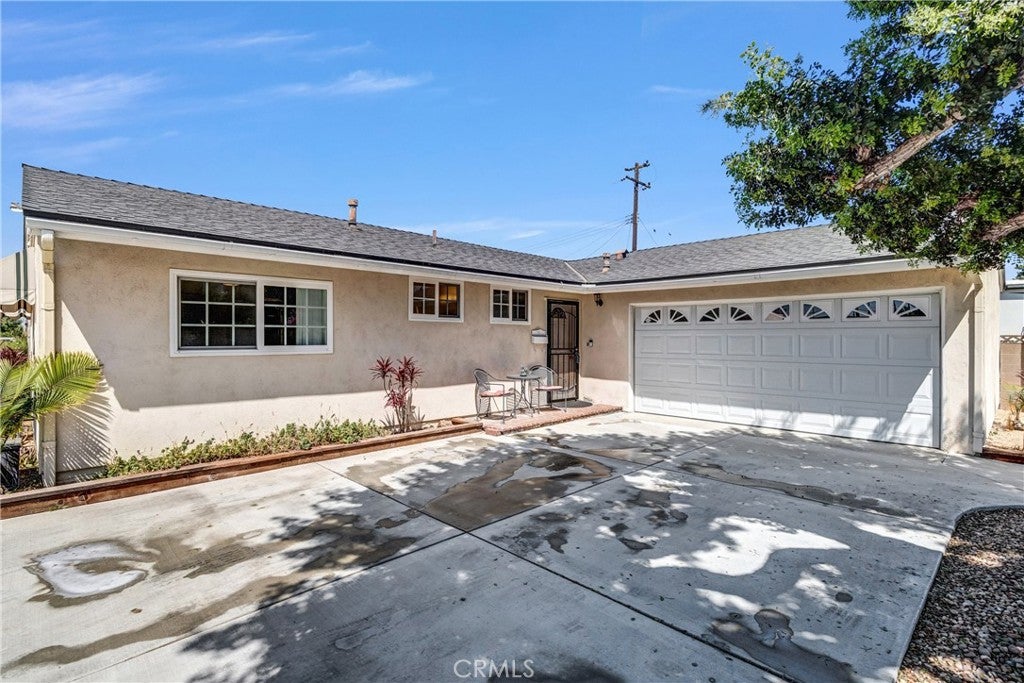 6725 Sequoia