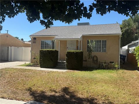 Photo of 6853 Matilija Avenue, Van Nuys, CA 91405 (MLS # SR25238108) Photo of 6853 Matilija Avenue, Van Nuys, CA 91405 (MLS # SR25238108)