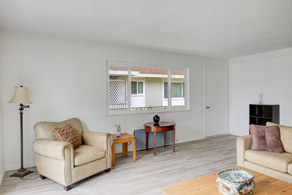 281 Avenida Carmel -N