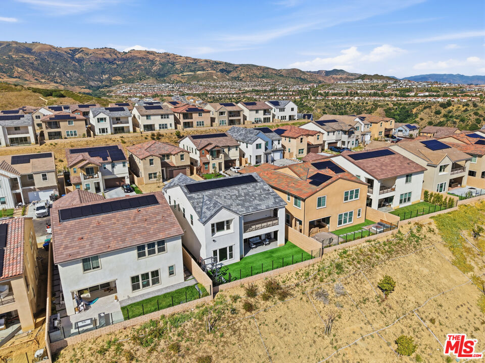 21230 W Wildflower Way