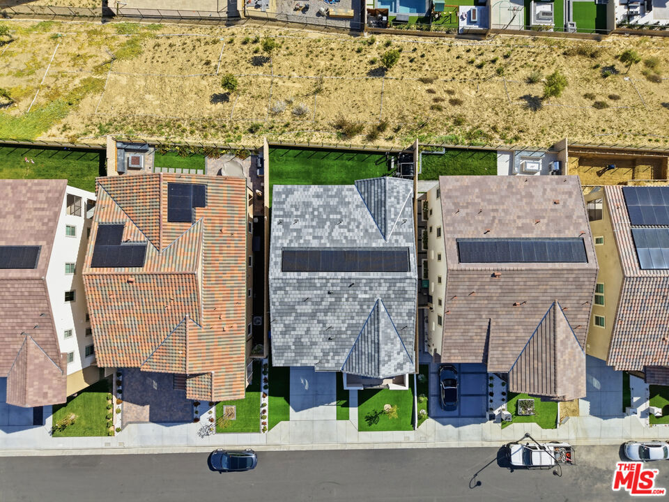 21230 W Wildflower Way