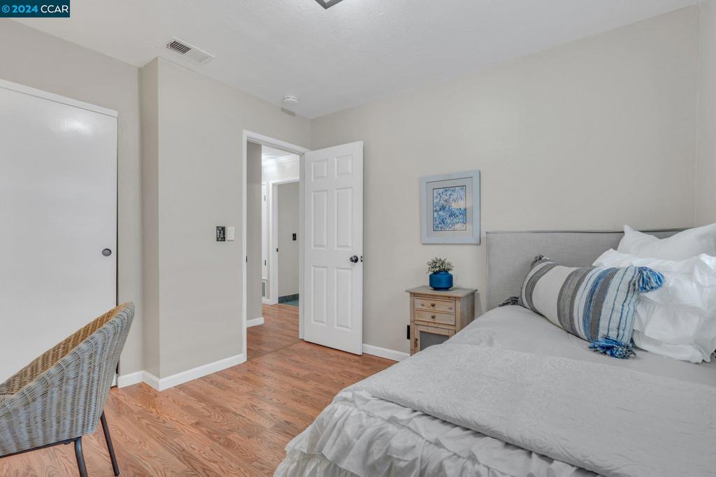 TWIN CREEK GRDN - Residential