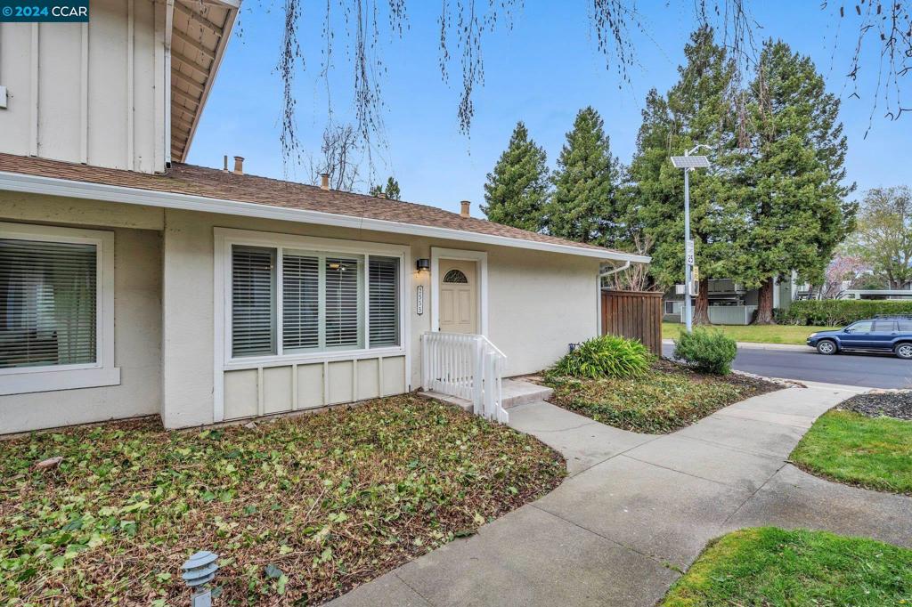 TWIN CREEK GRDN - Residential