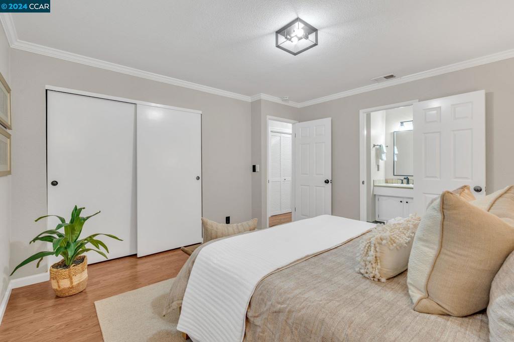 TWIN CREEK GRDN - Residential