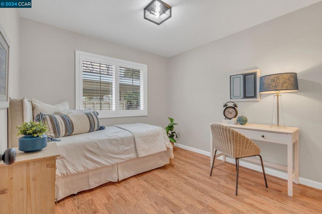 TWIN CREEK GRDN - Residential