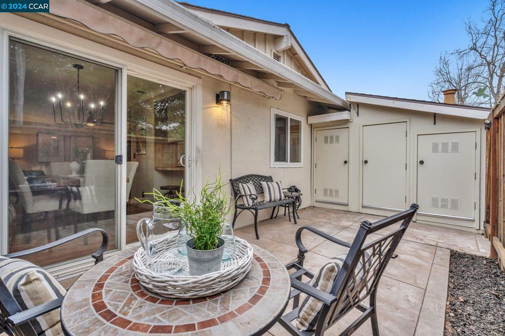 TWIN CREEK GRDN - Residential