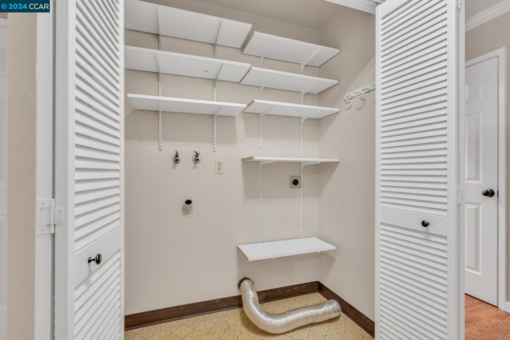 TWIN CREEK GRDN - Residential