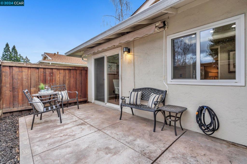 TWIN CREEK GRDN - Residential