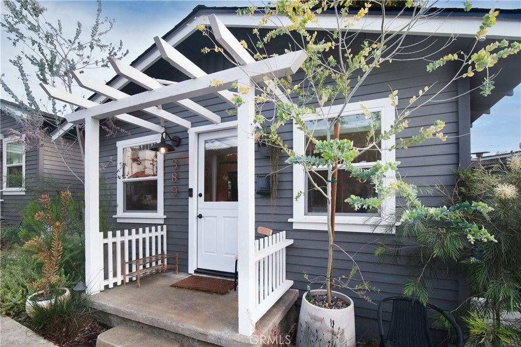 Photo of 389 Park, Laguna Beach, CA 92651 (MLS # LG26030620)