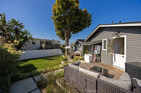 Tiny photo for 389 Park, Laguna Beach, CA 92651 (MLS # LG26030620)