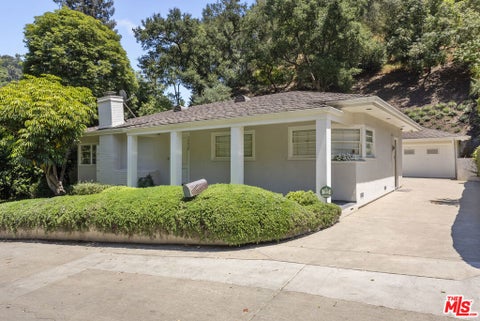 Photo of 10630 Somma Way, Los Angeles, CA 90077 (MLS # 26853579)