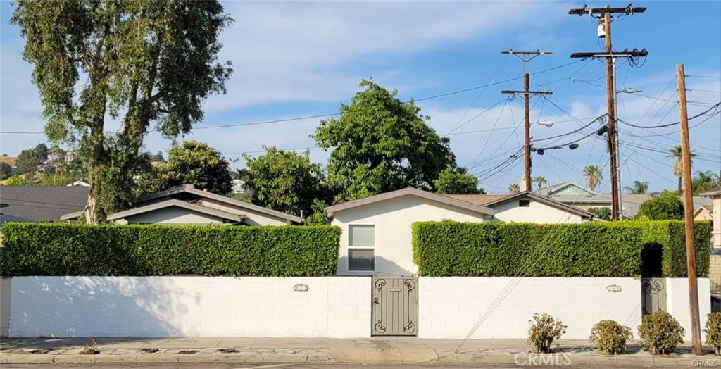 For Lease – 551 W. Avenue 26, Los Angeles, CA 90065
Charming 2 Bedroom | 1 Bath | Approx. 992 Sq. Ft. | Prime Cypress Park Area
Step into this vintage-inspired 1923 charmer, beautifully updated with today’s modern comforts. Featuring a brand-new kitchen with stylish countertops, stainless-steel range, microwave, and refrigerator, plus refurbished cabinets that keep its timeless character intact. Enjoy new laminate plank flooring throughout, diffuse-light fabric blinds, and upgraded interior and main entry doors.
The bathroom shines with a new glass shower enclosure, pedestal sink, and toilet — all finished with crisp, contemporary touches. For year-round comfort, there are new ceiling fans, a new A/C condensing unit, and a programmable thermostat.
Outdoors, you’ll find new awnings over the porches, new gutters, and a private washer/dryer area just off the kitchen. A shared automatic gate provides access to side-by-side parking with a shade sail, surrounded by neatly-trimmed ficus trees offering privacy and greenery.
Located near some of L.A.’s best hidden gems — Heritage Square Museum, L.A. River Center and Gardens, Rio de Los Angeles State Park, and the Metro Gold Line station — this home puts you minutes from Dodger Stadium, dining, shopping, and freeway access.
This one has all the vintage character you love with the upgrades you need.
Available now. Arrange your private showing.