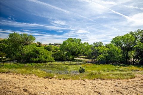 Tiny photo for 1650 Verde Pl, San Miguel, CA 93451 (MLS # NS26065787)