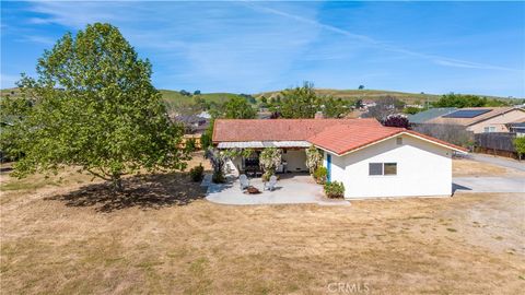 Tiny photo for 1650 Verde Pl, San Miguel, CA 93451 (MLS # NS26065787)